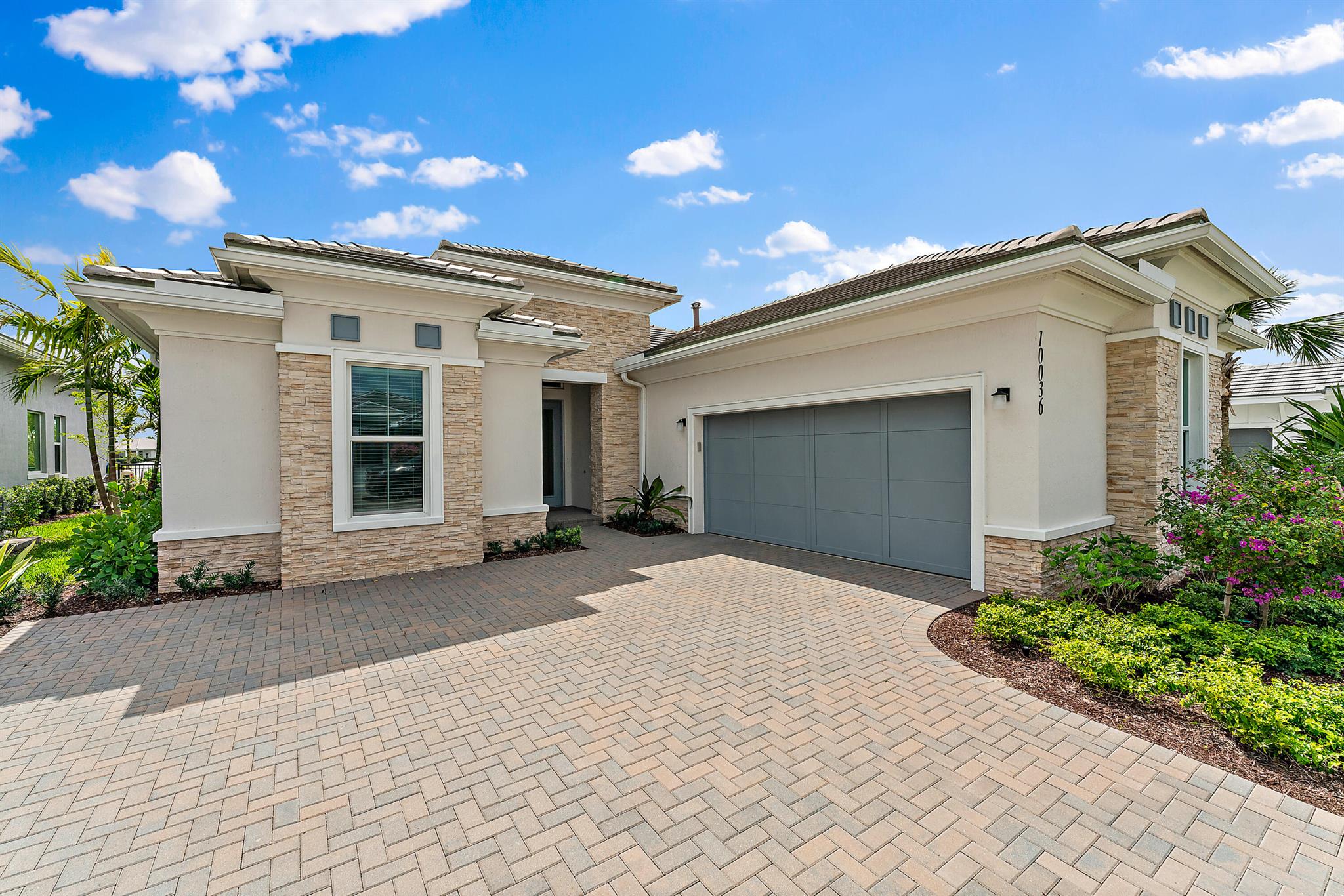 10036 Seagrass Way