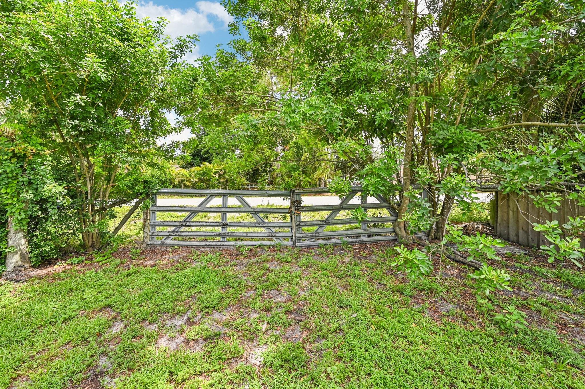 ACREAGE & UNREC - Residential