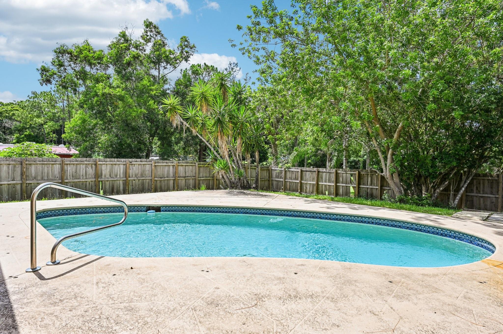 ACREAGE & UNREC - Residential