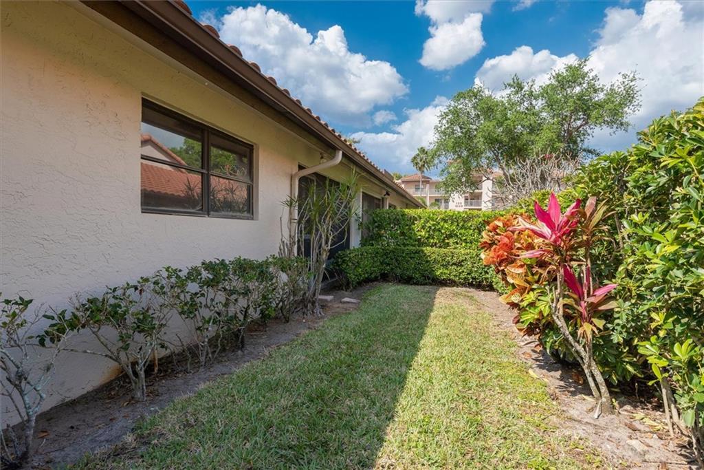 Huntington Pointe - Residential