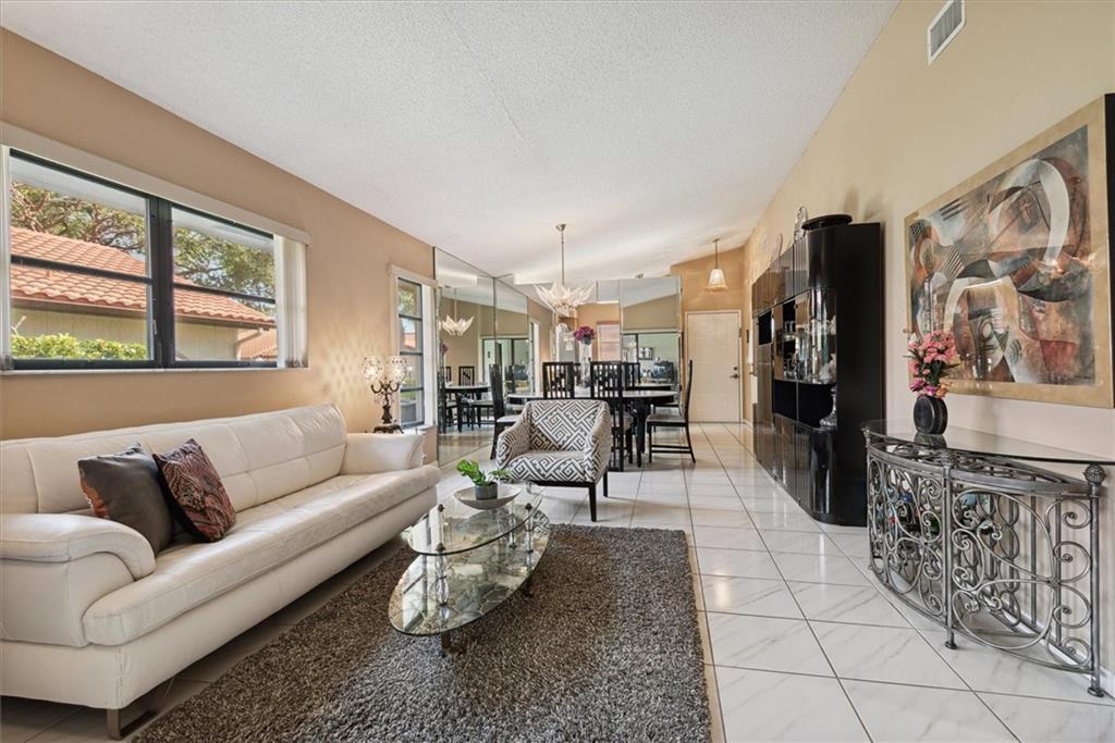 Huntington Pointe - Residential