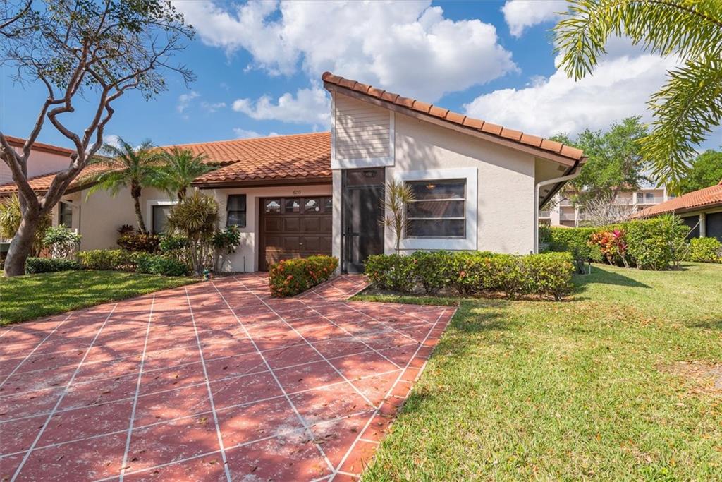 Huntington Pointe - Residential