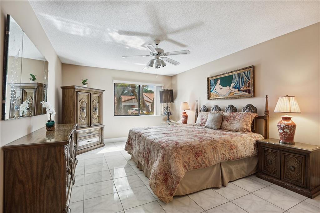 Huntington Pointe - Residential