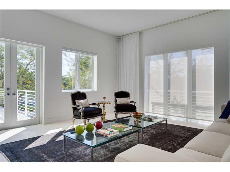 AQUA AT ALLISON ISLAND - Residential