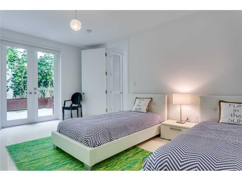 AQUA AT ALLISON ISLAND - Residential