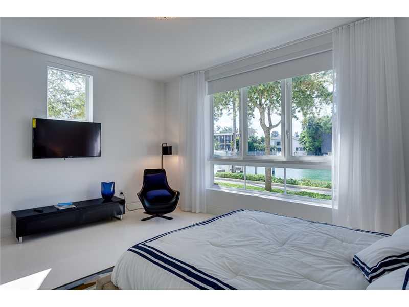 AQUA AT ALLISON ISLAND - Residential