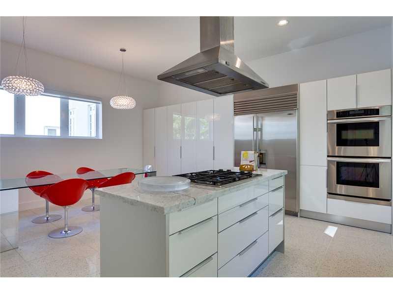 AQUA AT ALLISON ISLAND - Residential