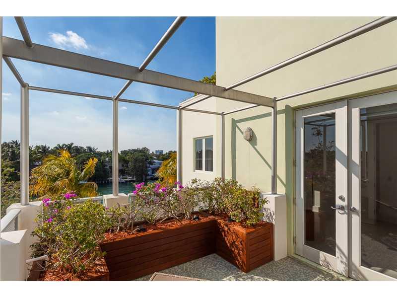 AQUA AT ALLISON ISLAND - Residential