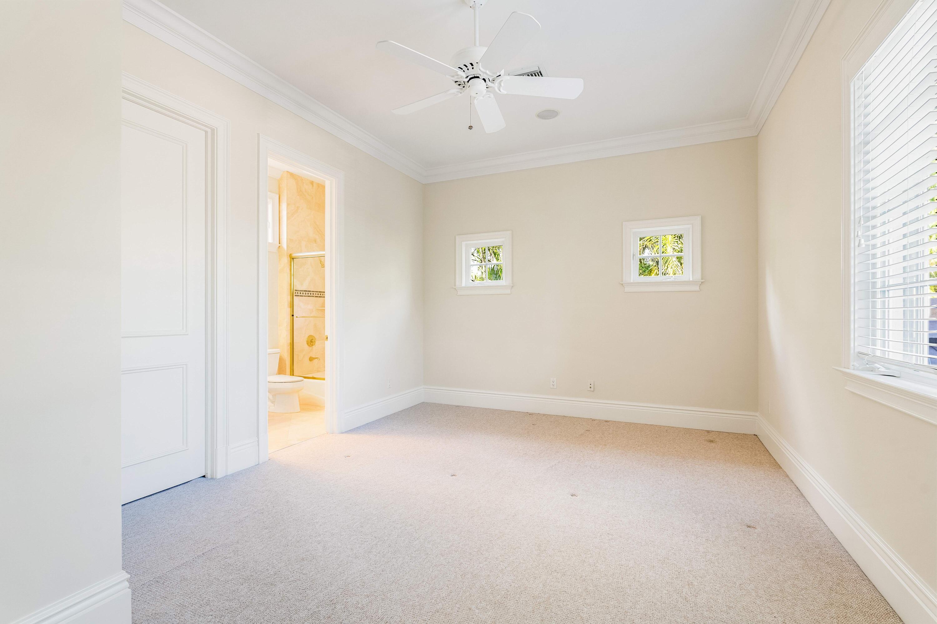 ''''''SHORES,THE'''''' - Residential