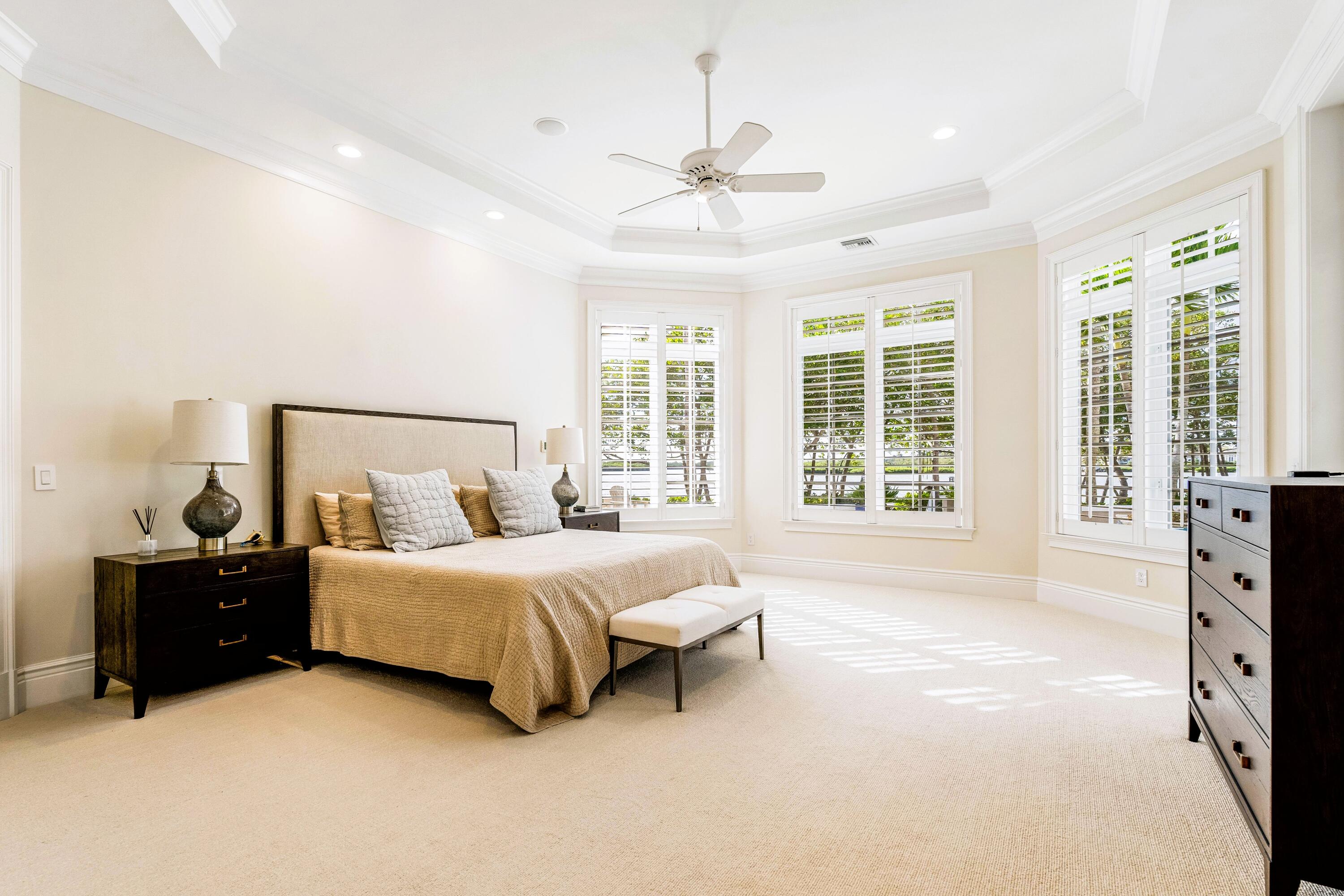 ''''''SHORES,THE'''''' - Residential