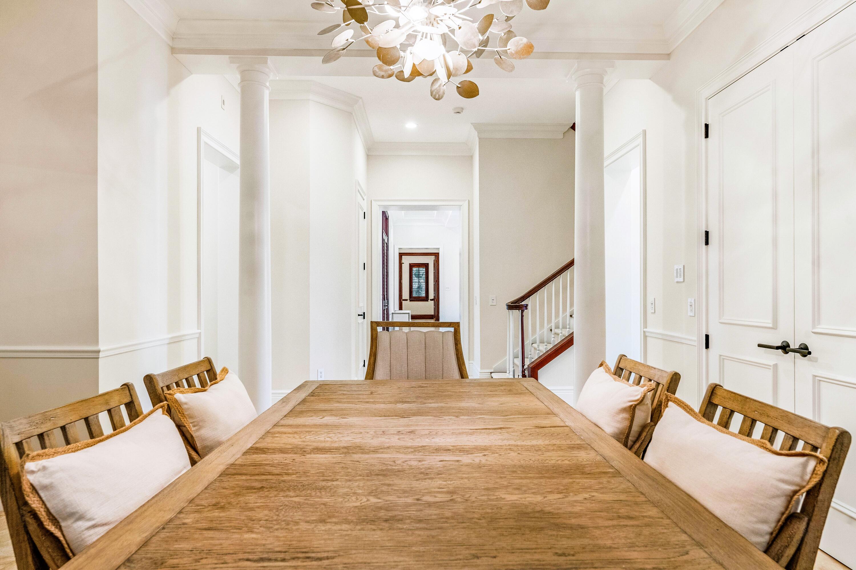 ''''''SHORES,THE'''''' - Residential