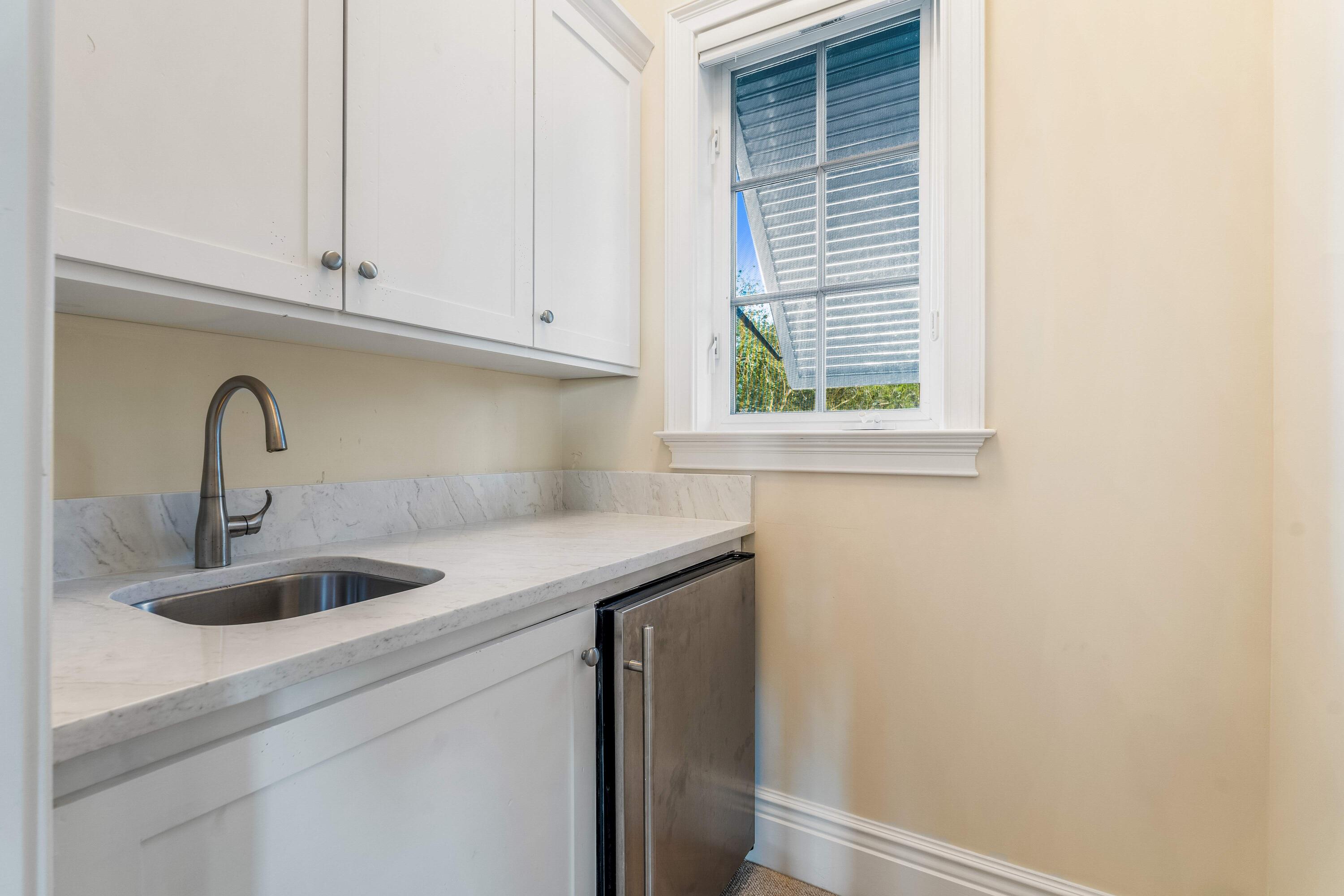 ''''''SHORES,THE'''''' - Residential