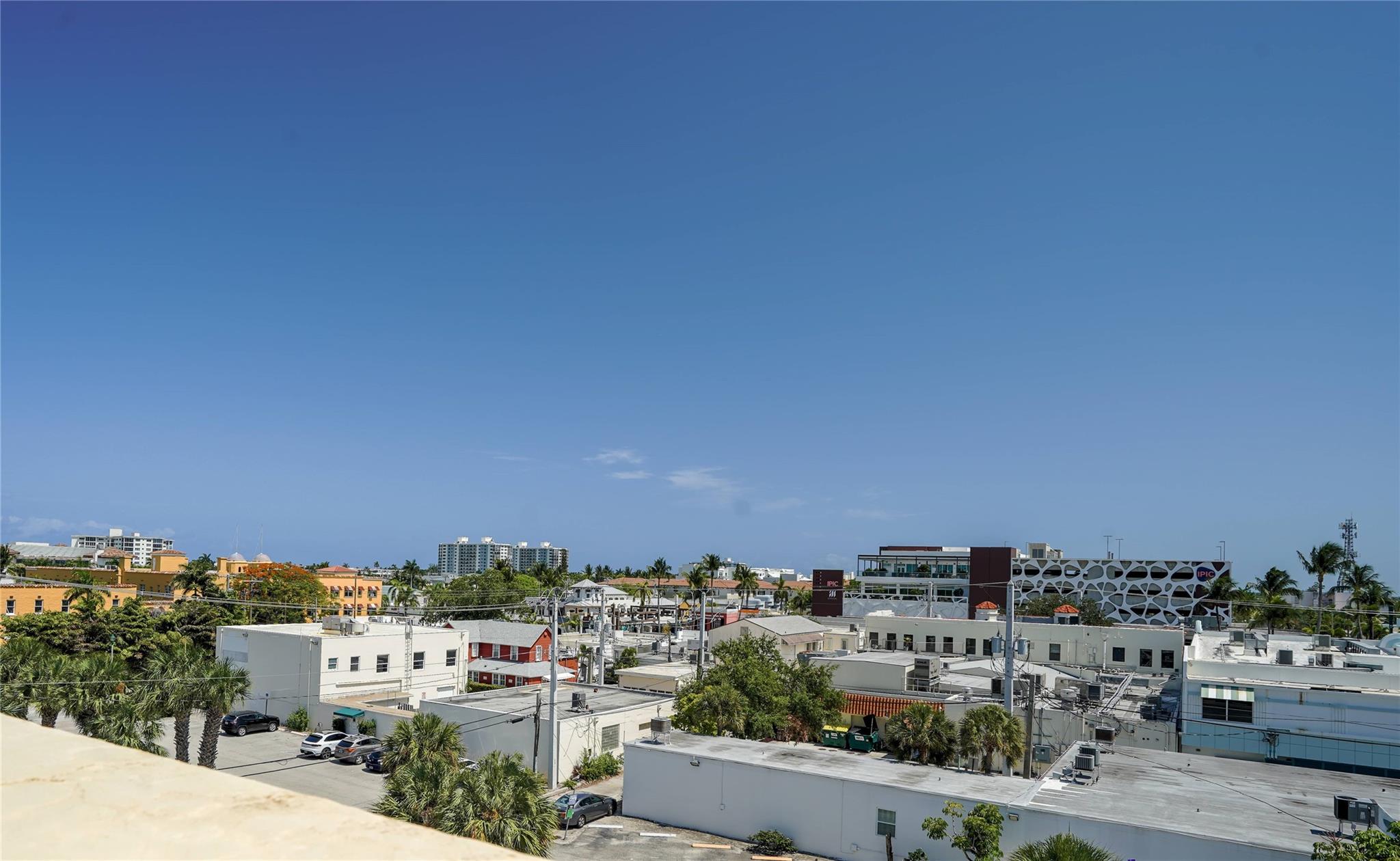 VILLAGE GRANDE OF DELRAY - Residential