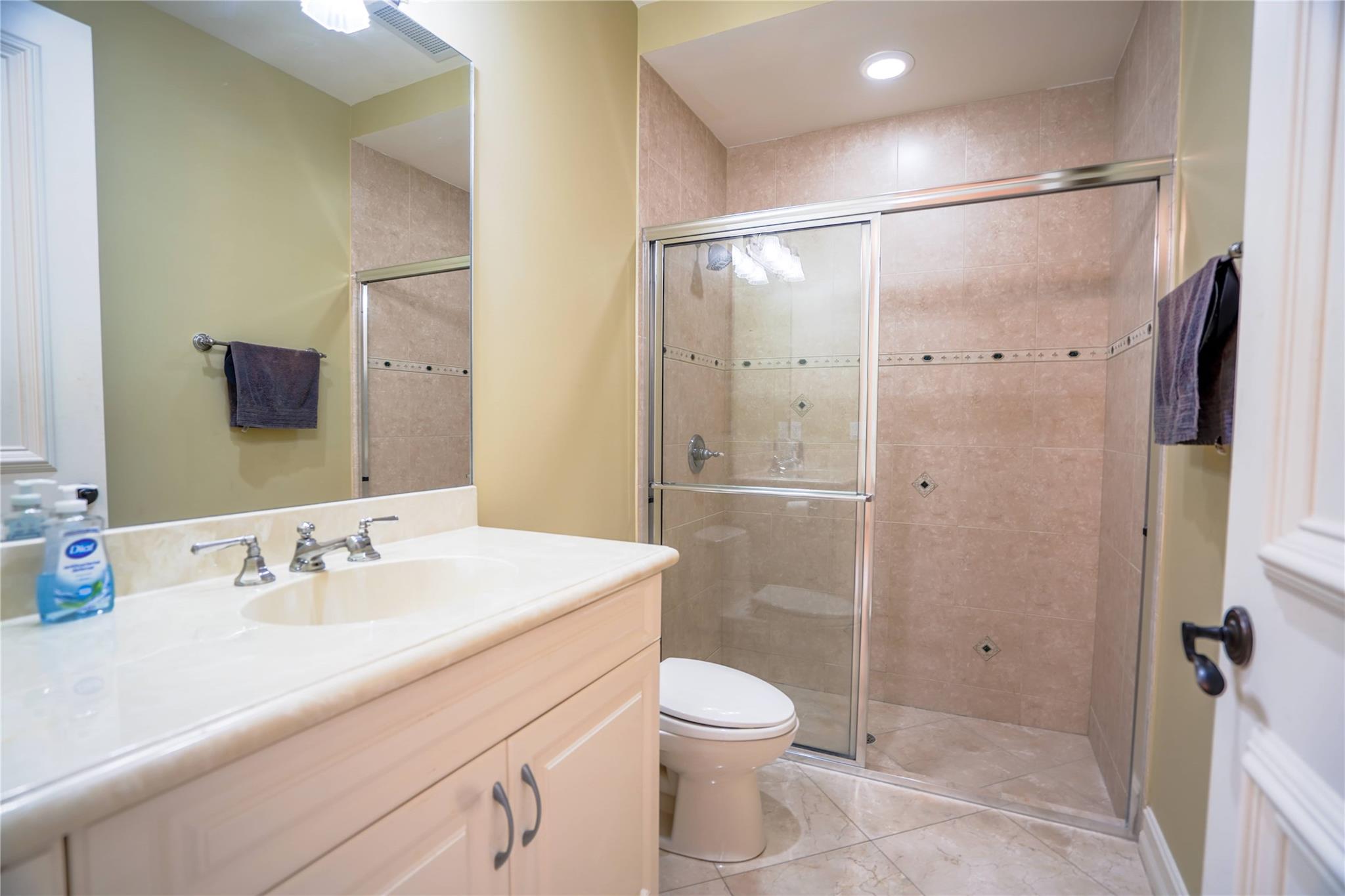 VILLAGE GRANDE OF DELRAY - Residential