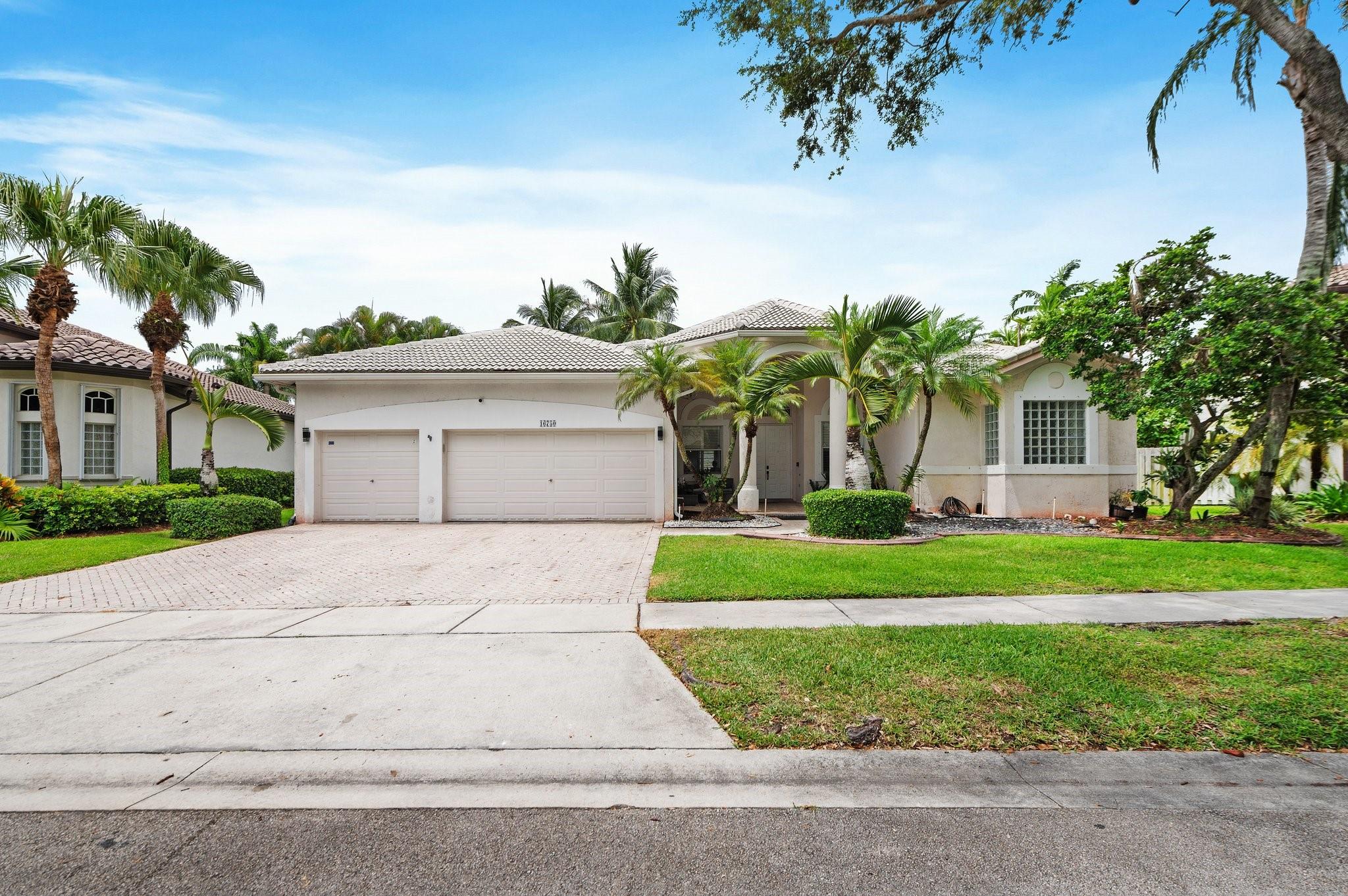 EXQUISITE 5 BEDROOM 3 BATH POOL HOME LOCATED IN THE BREAKERS ESTATES IN PEMBROKE ISLES/BOASTING AN OPEN LAYOUT/HOME HAS BEEN RECENTLY UPDATED/SPACIOUS MASTER SUITE WITH HUGE CLOSET/GENEROUSLY SIZED GUEST BEDROOMS/PRIVATE BACKYARD WITH POOL AND SPA/COMMUNITY AMENITIES INCLUDE FITNESS CENTER/SAUNA/TENNIS /CLUBHOUSE/PICNIC AREA/PLAYGROUND/24HR SECURITY/A RATED SCHOOLS/CLOSE TO DINING/SHOPPING AND HIGHWAYS