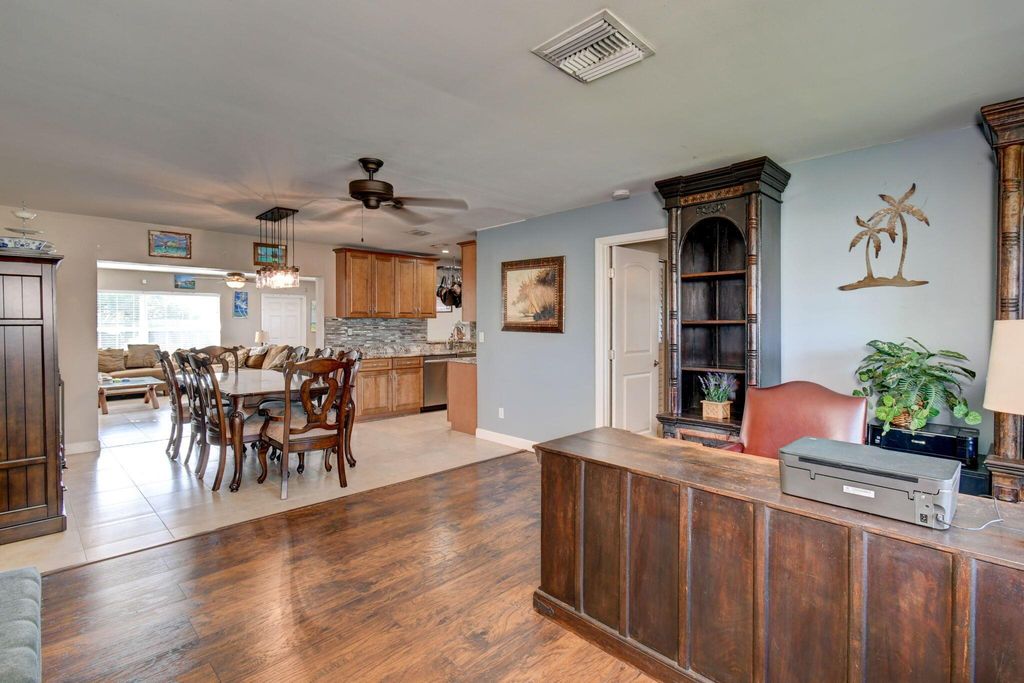 Photo of 5478 SE 51st Drive, Stuart, FL 34997 (MLS # R10935436)