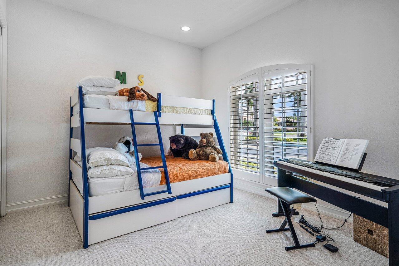 VINTAGE OAKS / POLO CLUB - Residential