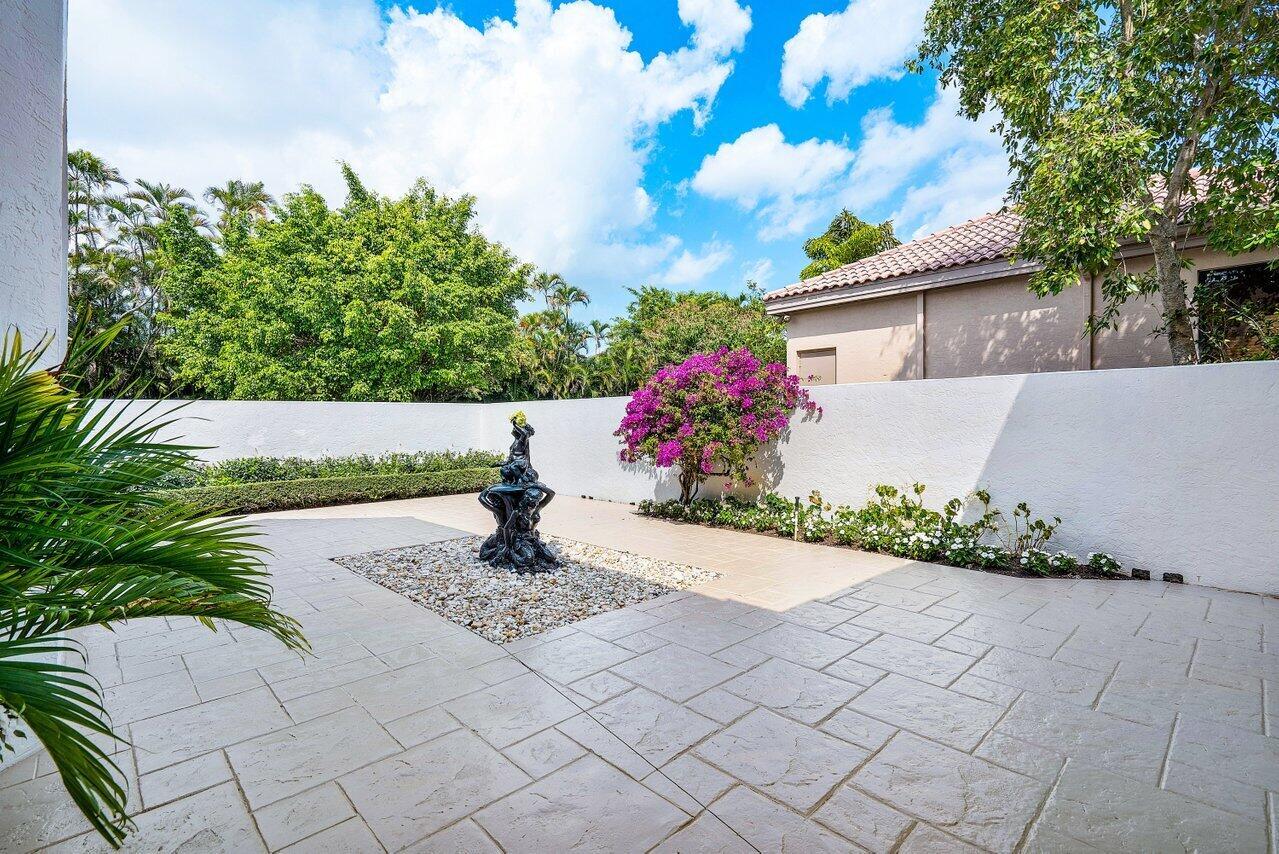 VINTAGE OAKS / POLO CLUB - Residential