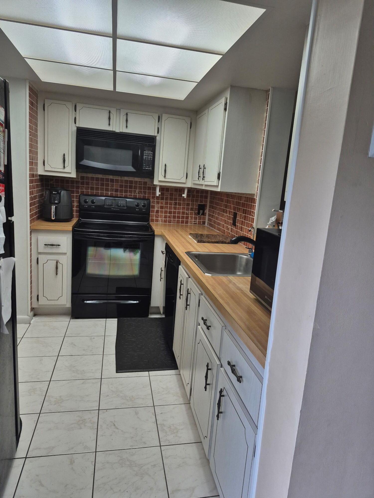 7321 NW 18th Street 105