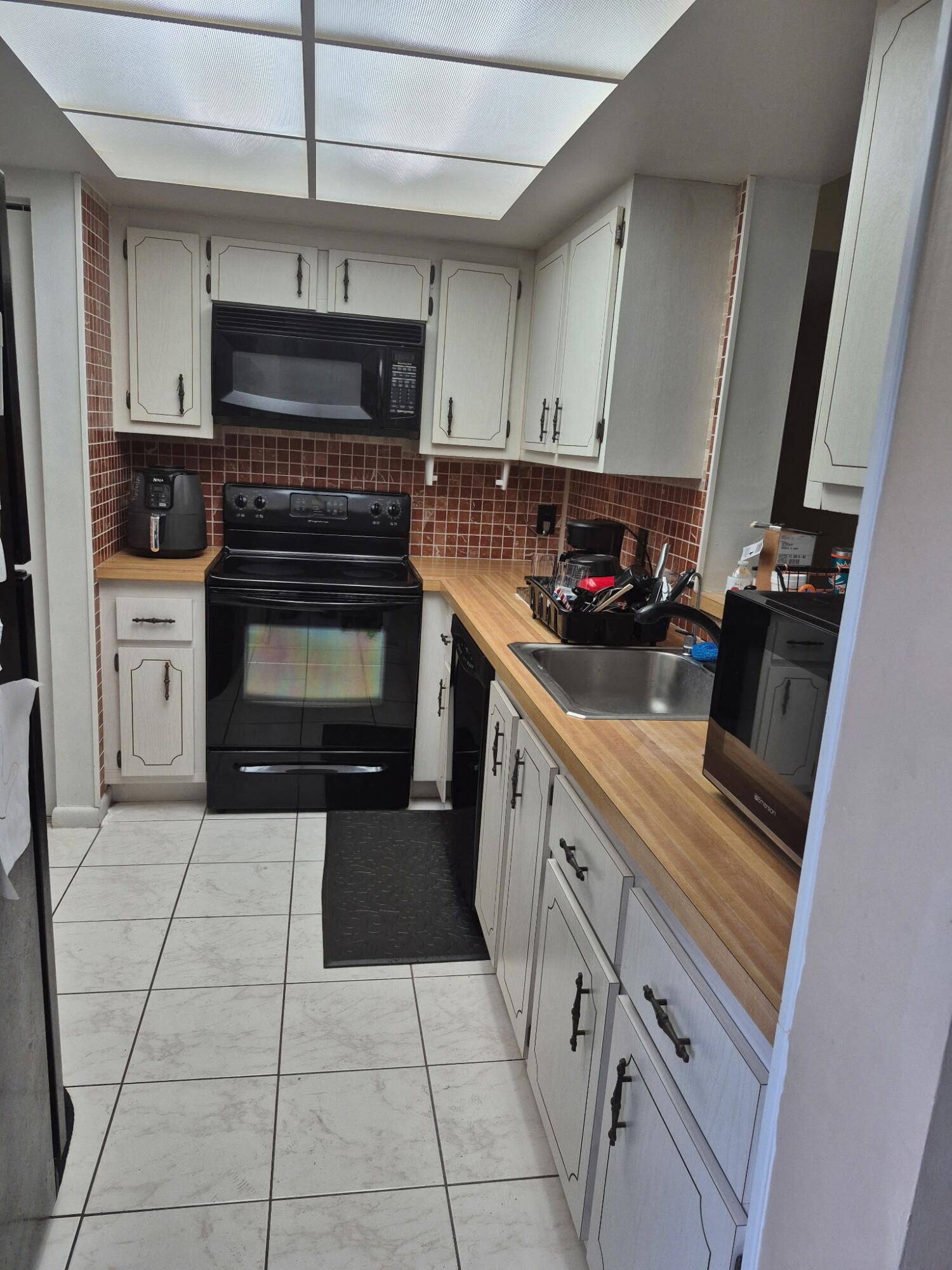 31 OF PALM SPRINGS 3 CONDO - Residential