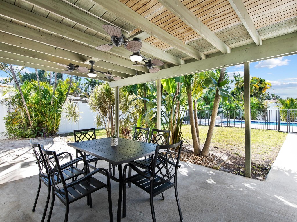 BEACHWAY MANOR - Residential Lease