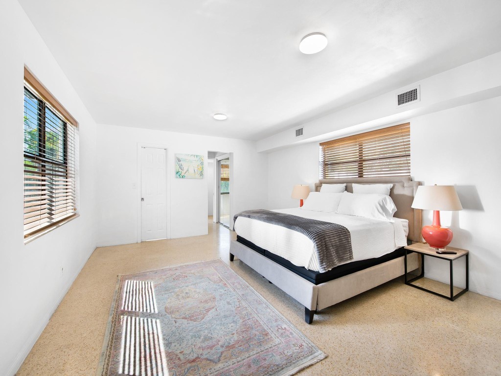 BEACHWAY MANOR - Residential Lease