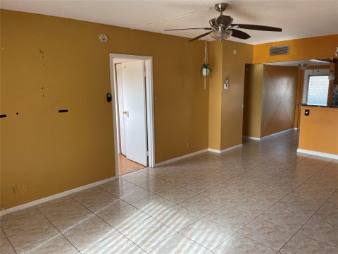 Tiny photo for 1025 Country Club Drive #407, Margate, FL 33063 (MLS # F10529297)