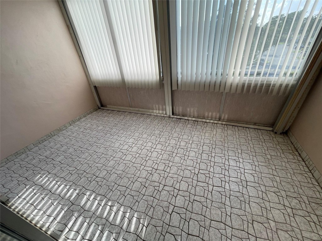 Oriole Golf & Tennis Club - Residential