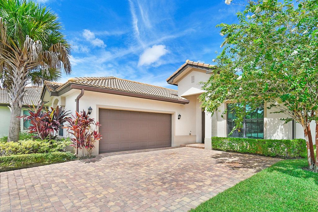 Photo of 5915 SE Entry Court, Stuart, FL 34997 (MLS # F10446609)