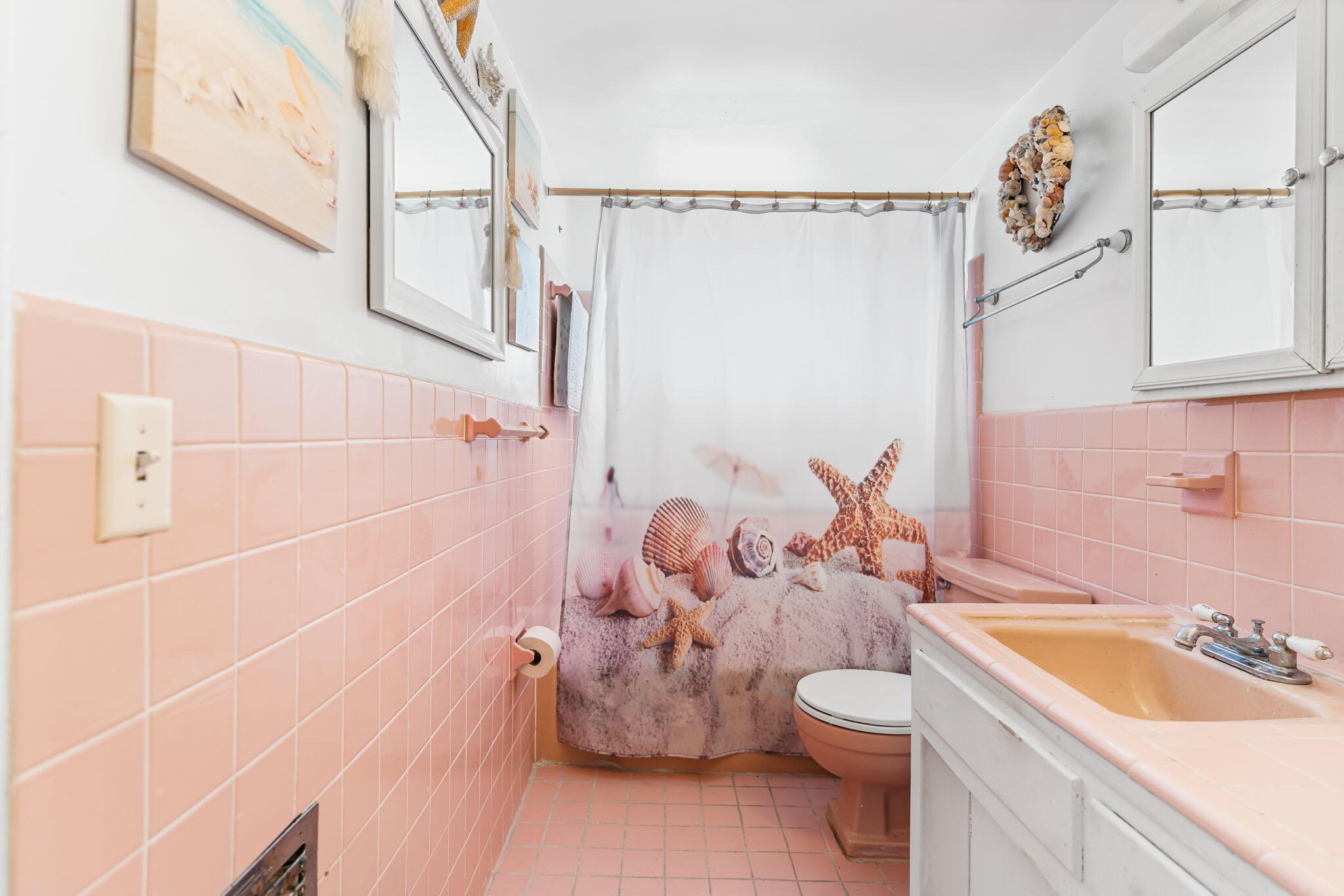 SOUTH PALM RESIDENCE INC - Residential Lease