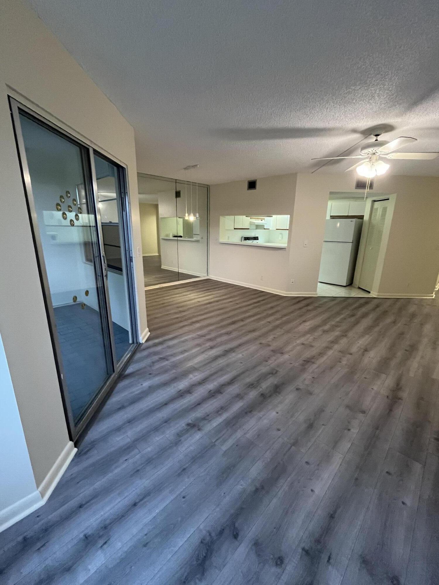 BUCKINGHAM EAST AT CENTURY - Residential Lease