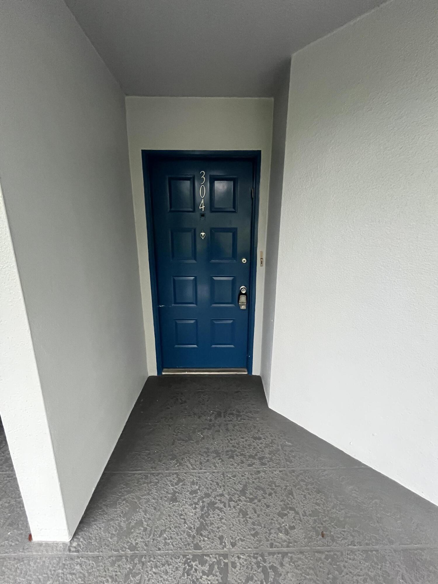 BUCKINGHAM EAST AT CENTURY - Residential Lease