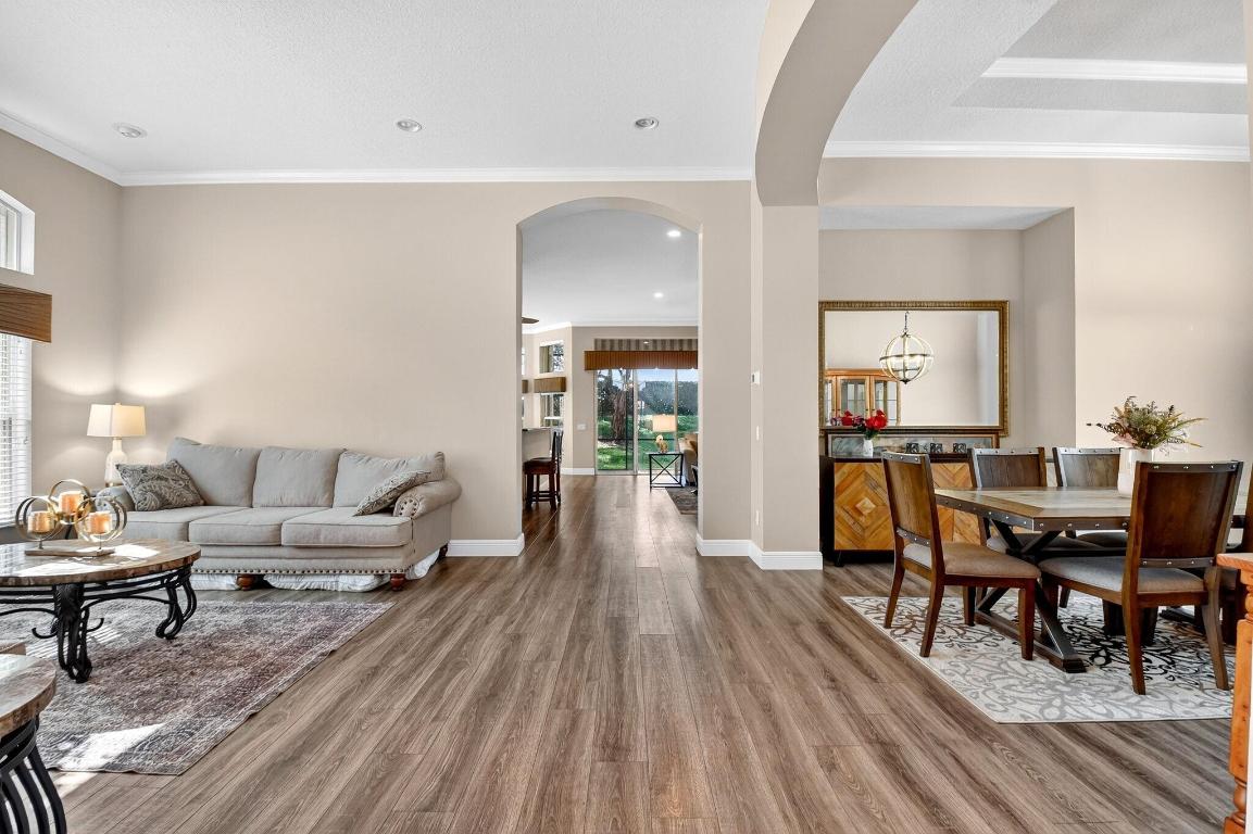 Valencia Shores 5 - Residential