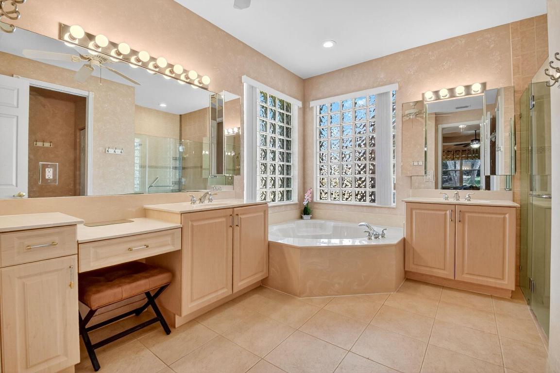 Valencia Shores 5 - Residential