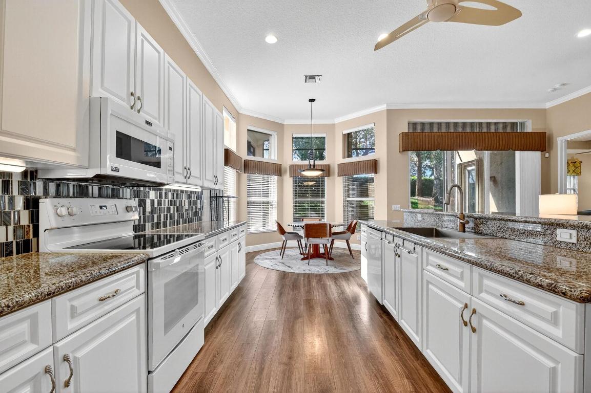 Valencia Shores 5 - Residential