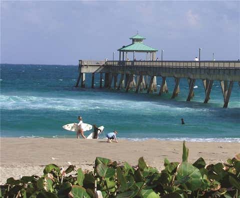 Tiny photo for 3 Islewood A #3, Deerfield Beach, FL 33442 (MLS # B26018330)