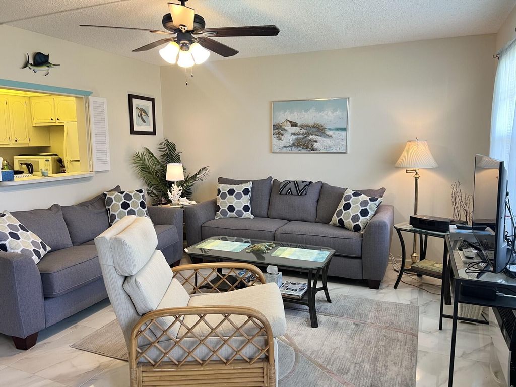 Photo of 3 Islewood A #3, Deerfield Beach, FL 33442 (MLS # B26018330)