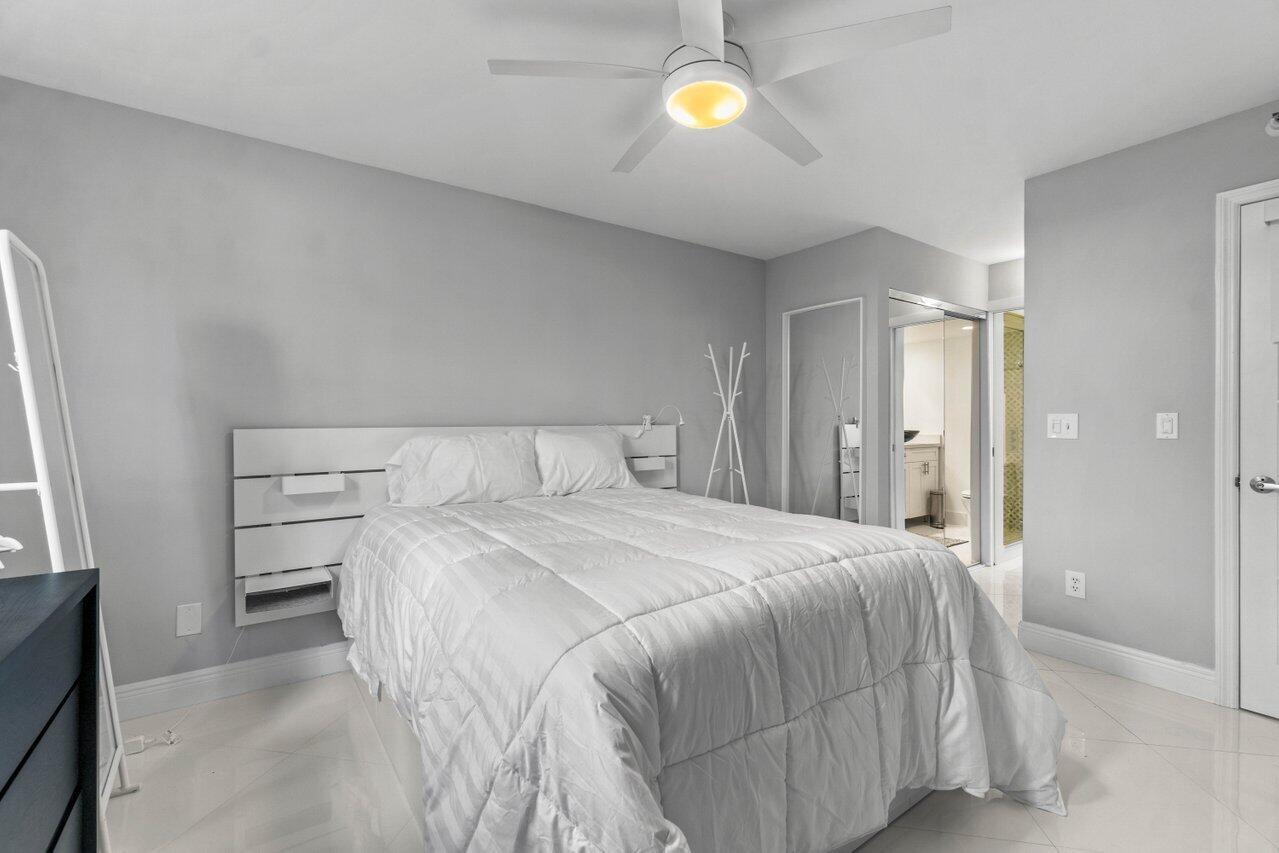 YACHT CLUB ON THE INTRACO - Residential