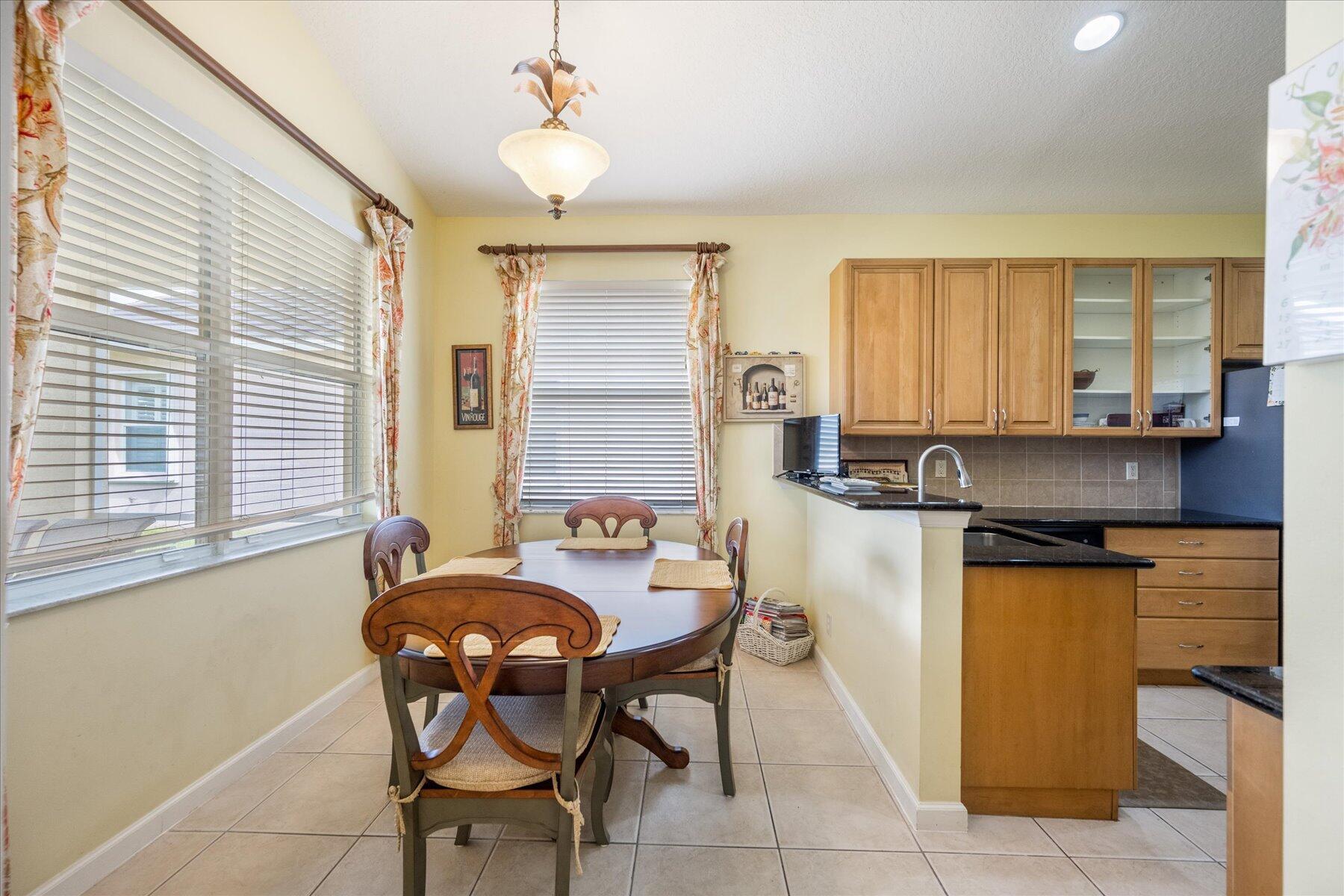 MAGNOLIA LAKES AT ST LUCI - Residential Lease