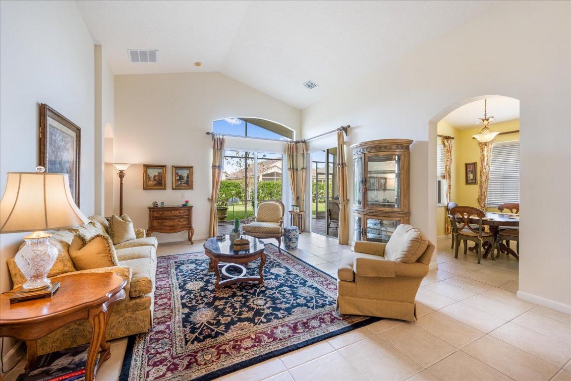 MAGNOLIA LAKES AT ST LUCIE WEST PHASE 2 - Residential Lease