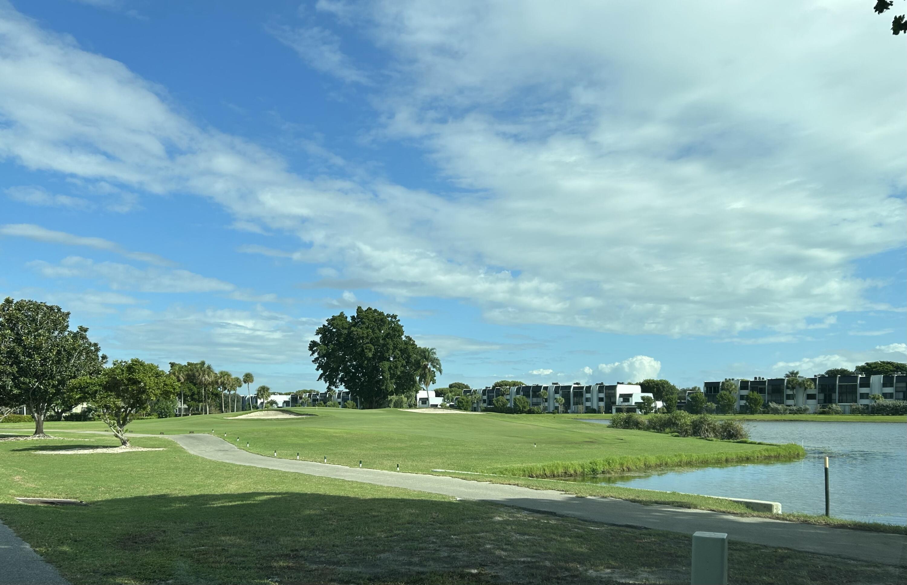 FOUNTAINS OF PALM BEACH COND NO 4 - Residential