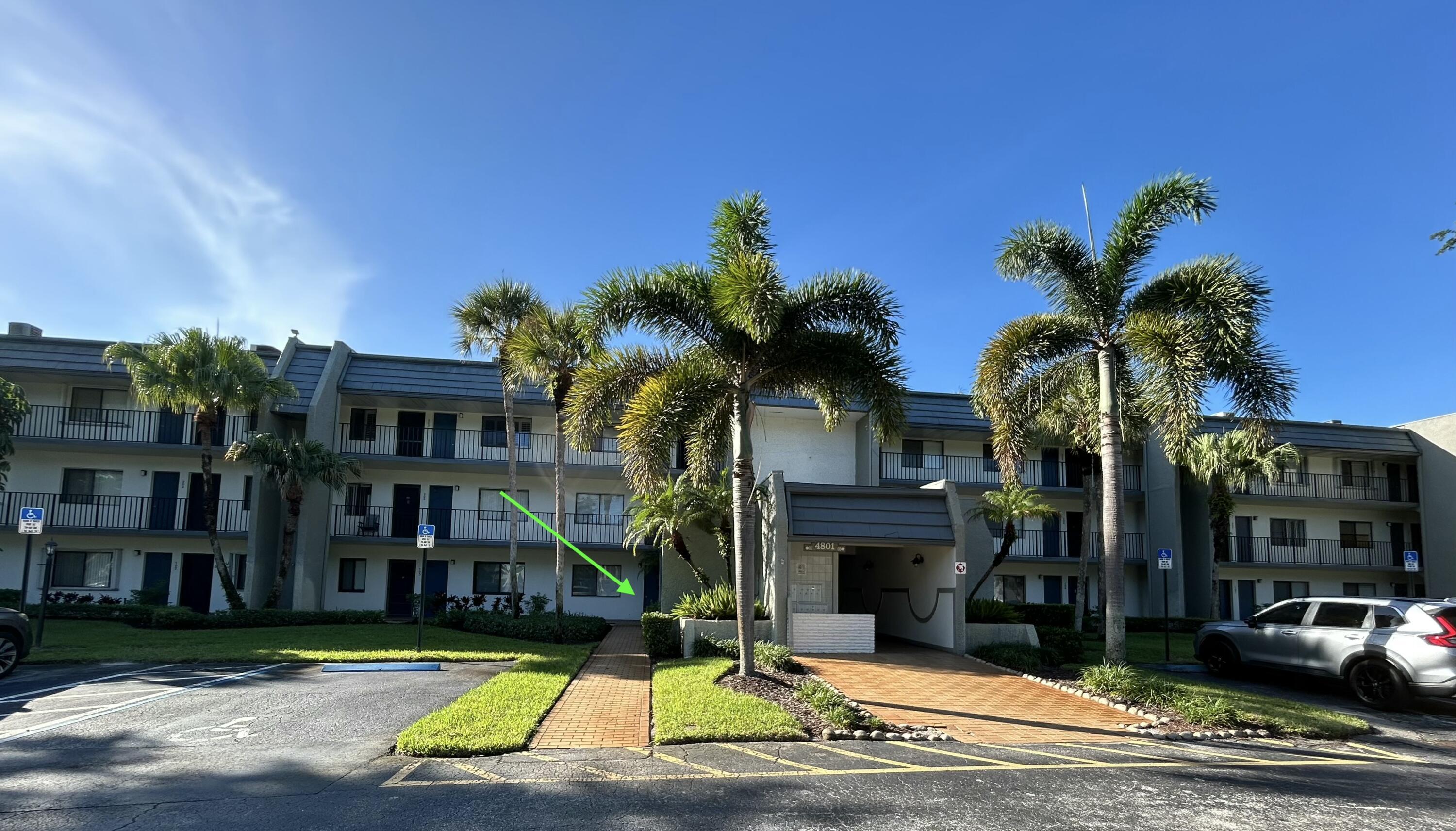 FOUNTAINS OF PALM BEACH COND NO 4 - Residential