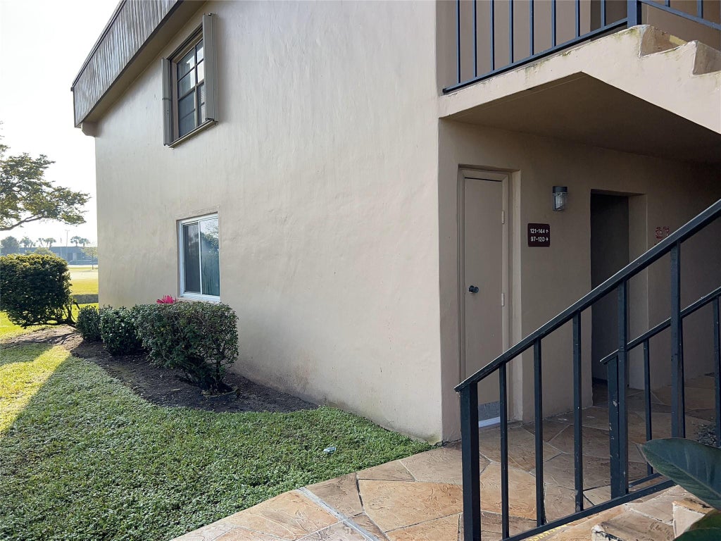Photo of 97 Piedmont C #C, Delray Beach, FL 33484 (MLS # F10499841)