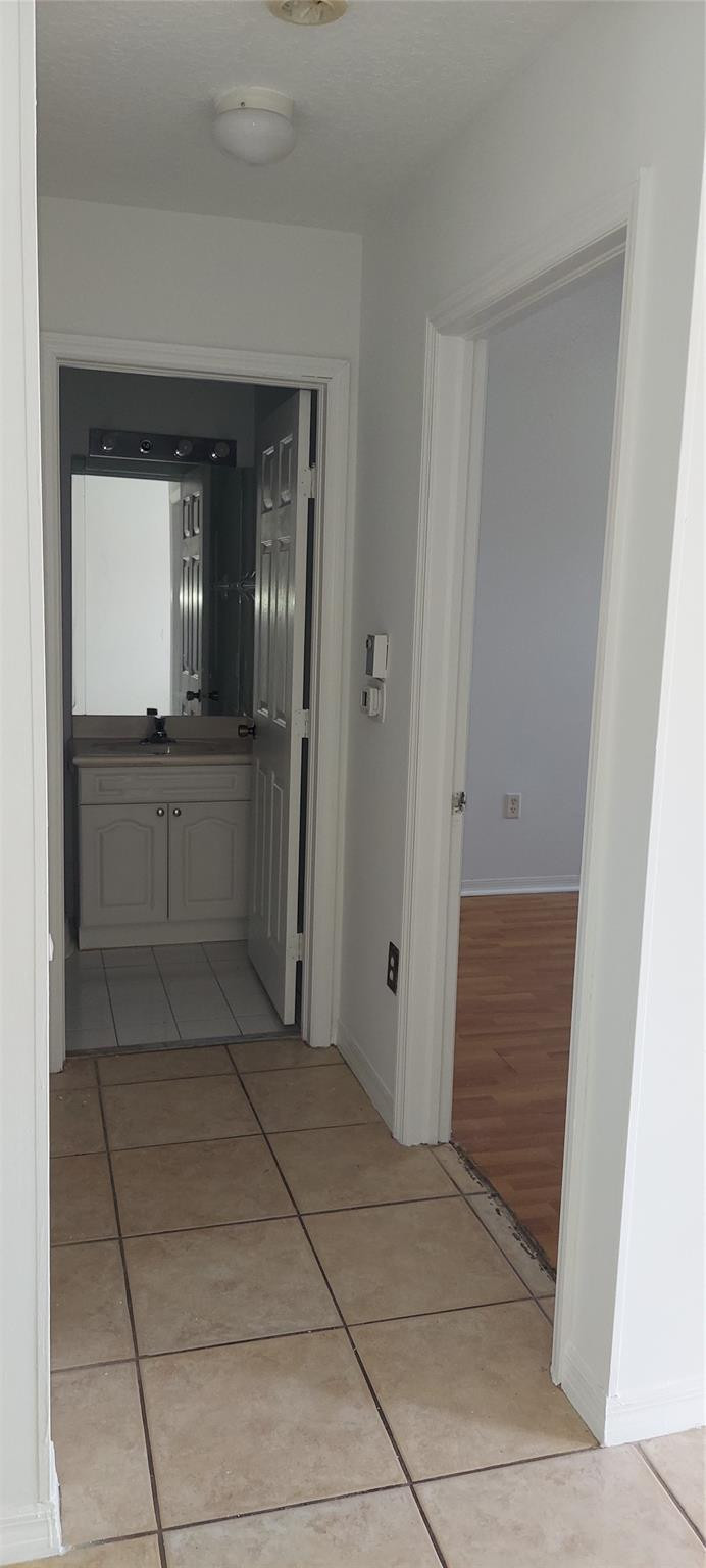 COVE AT FRENCH VILLAS - Residential Lease