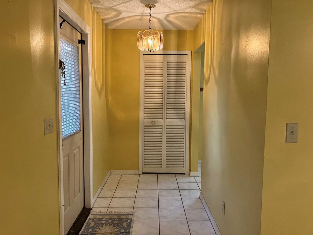 Photo of 8925 22nd Street, Vero Beach, FL 32966 (MLS # R10974770)