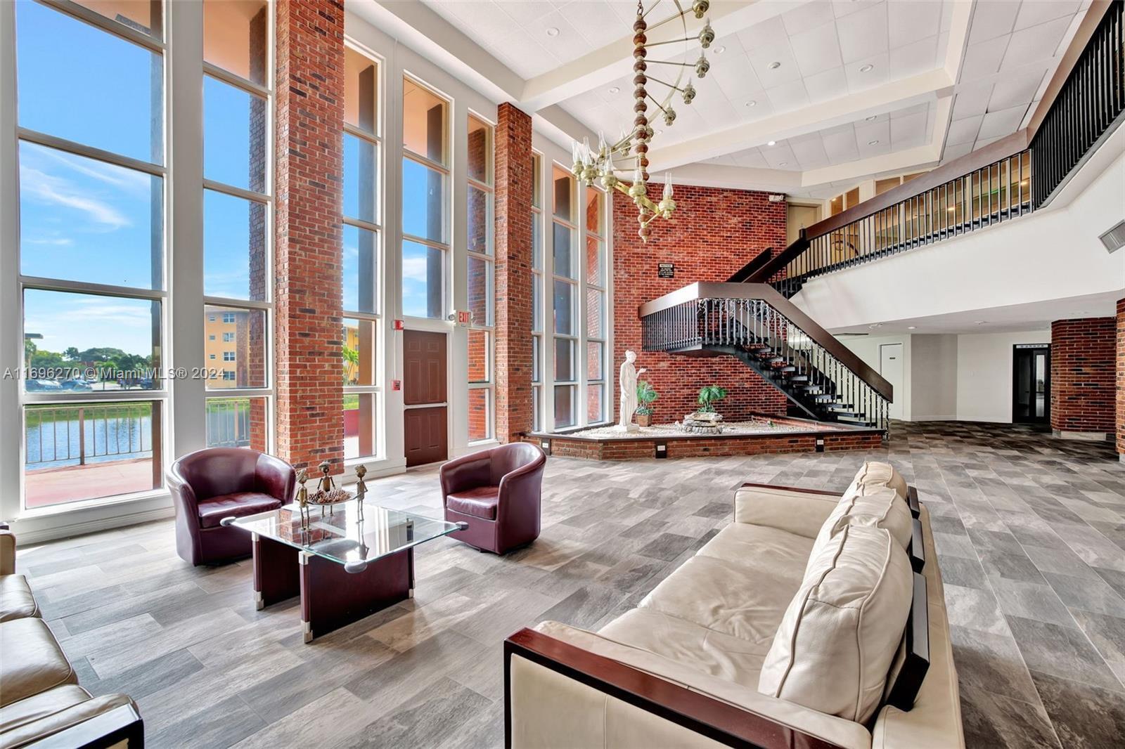 LAUDERDALE OAKS CONDO 4 - Residential