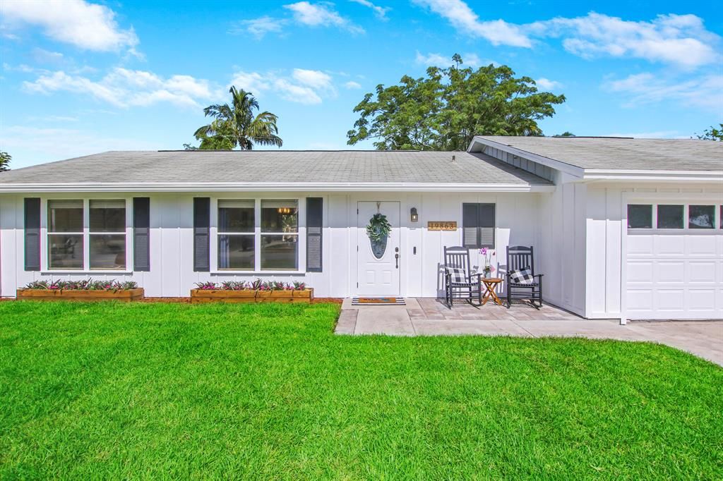 Photo of 19863 Jasmine Drive, Jupiter, FL 33469 (MLS # R10809347)