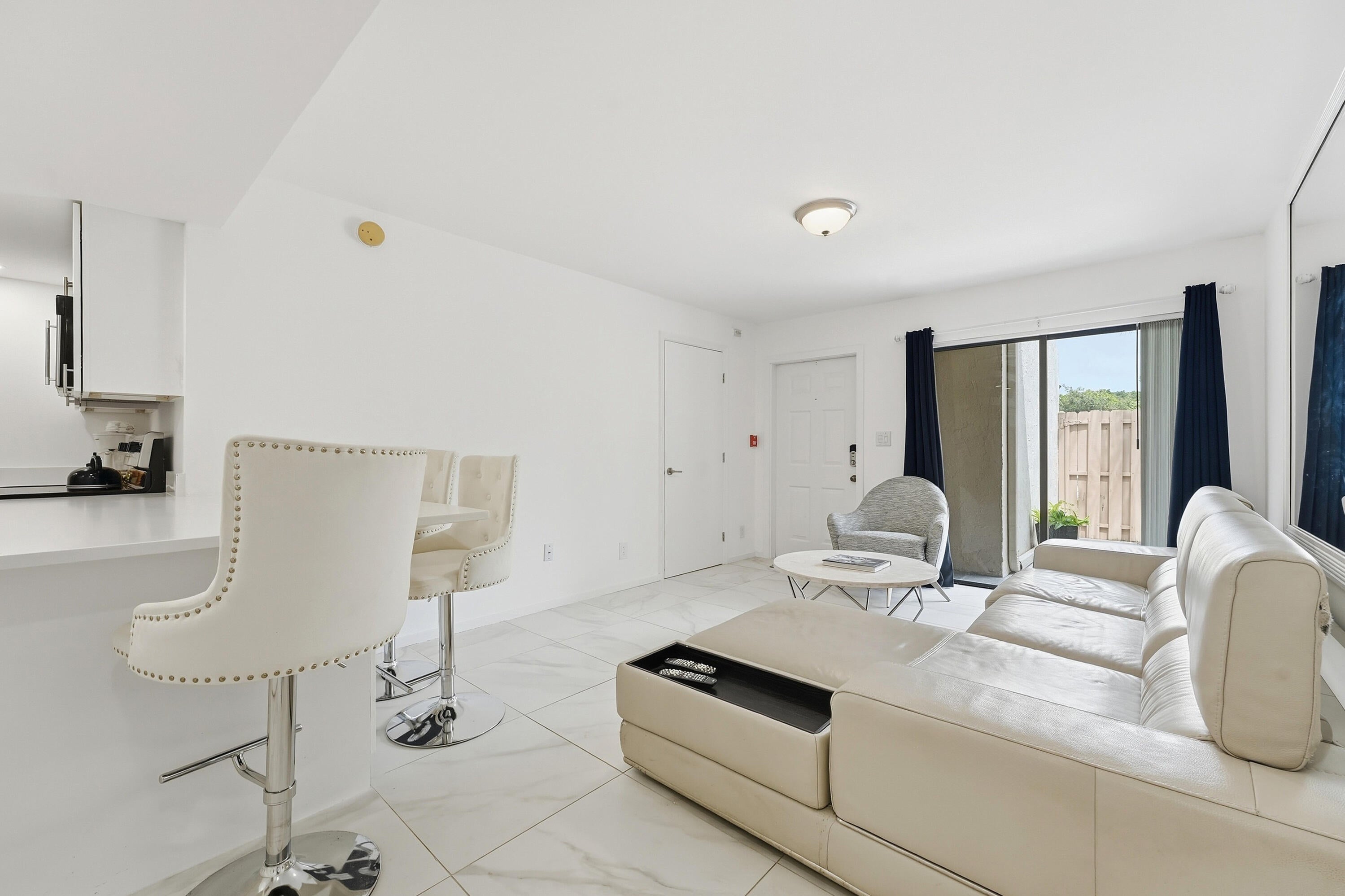 602 Executive Center Drive Unit 105