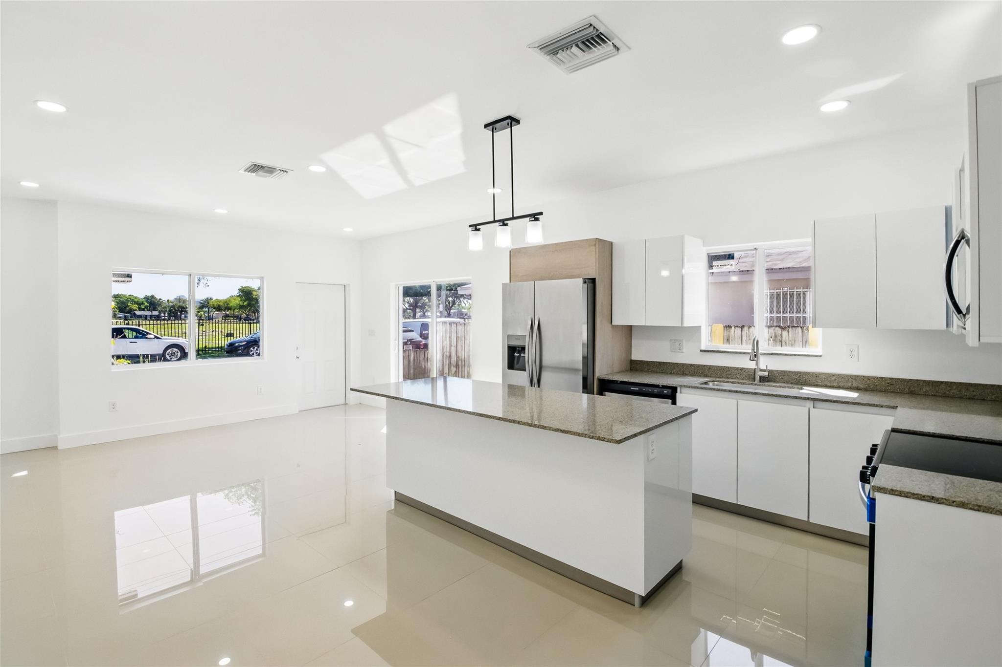 817 NW 7th Ave