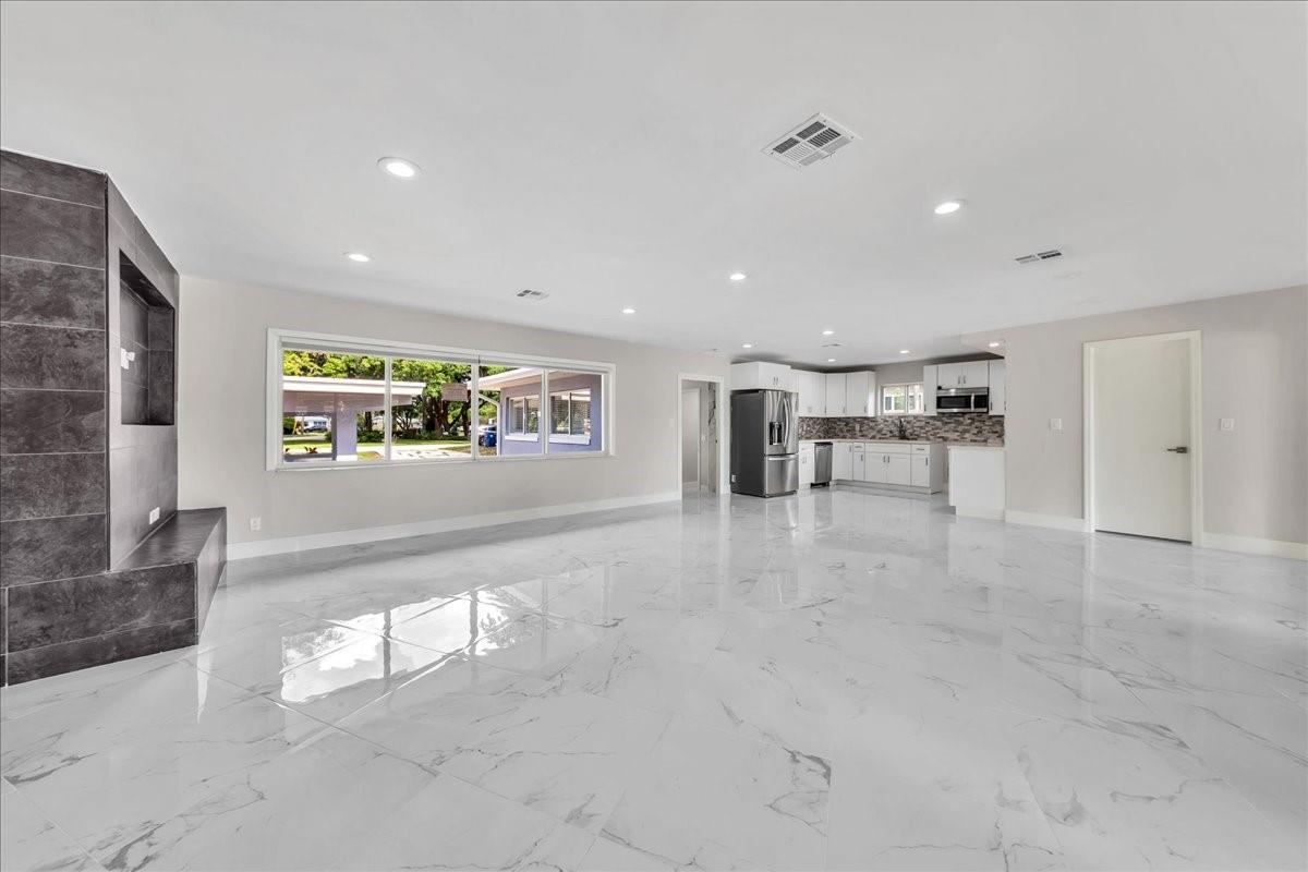 Coral Shores - Residential